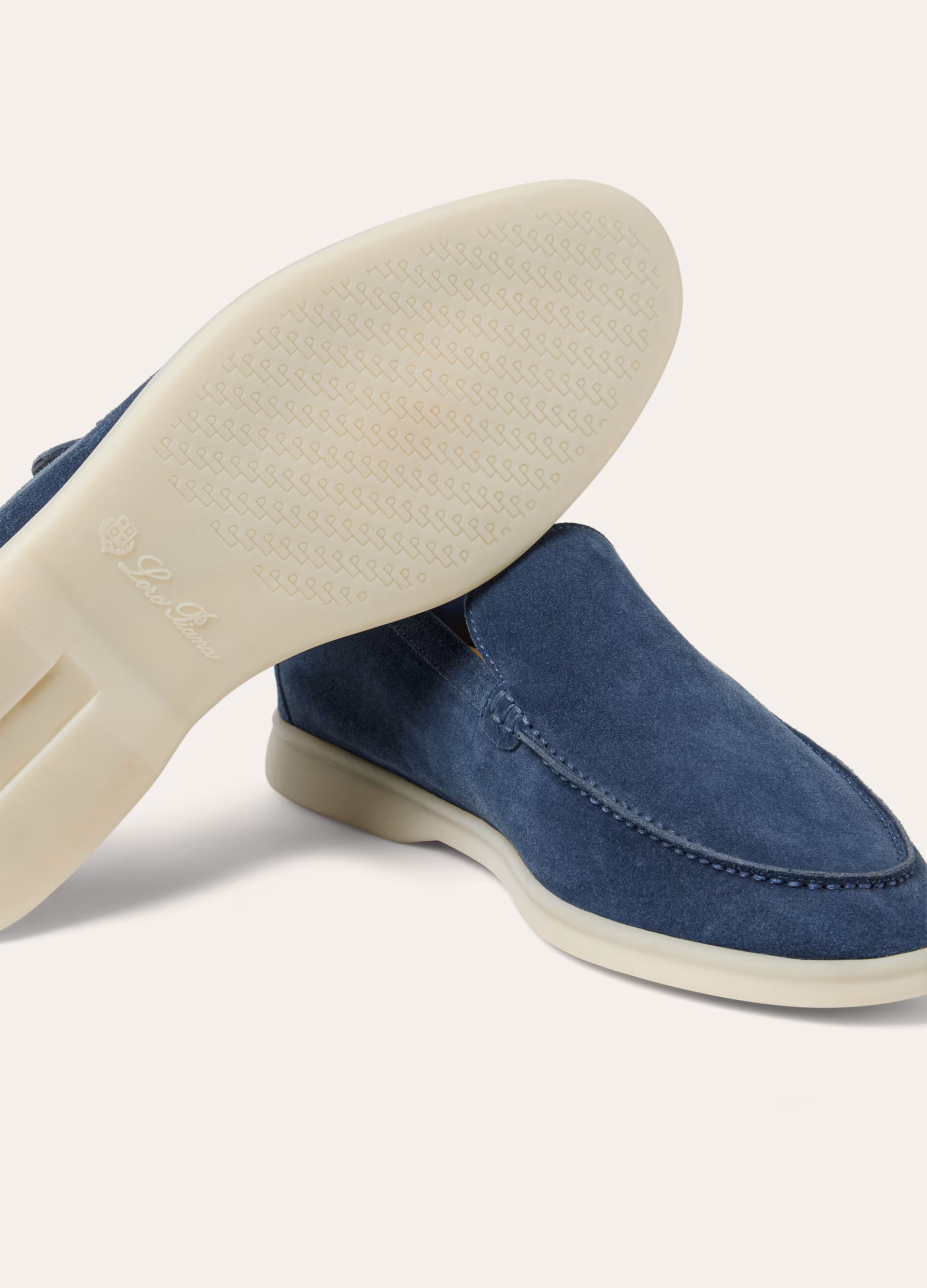 Summer Walk Loafer - Black Figs